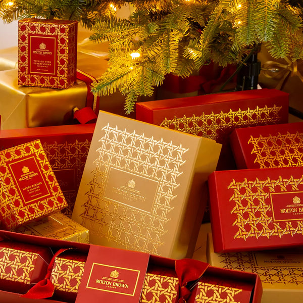 Molton Brown Floral &amp; Spicy Body Care Collection Gift Set